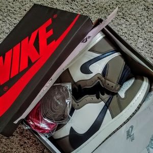 Ebay purchase: Travis Scott read description Air